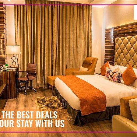 Regenta Central Amritsar Ngoại thất bức ảnh