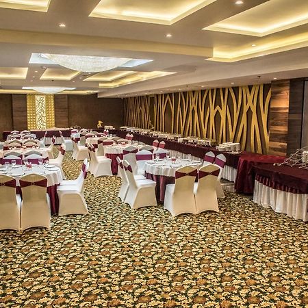 Regenta Central Amritsar Ngoại thất bức ảnh