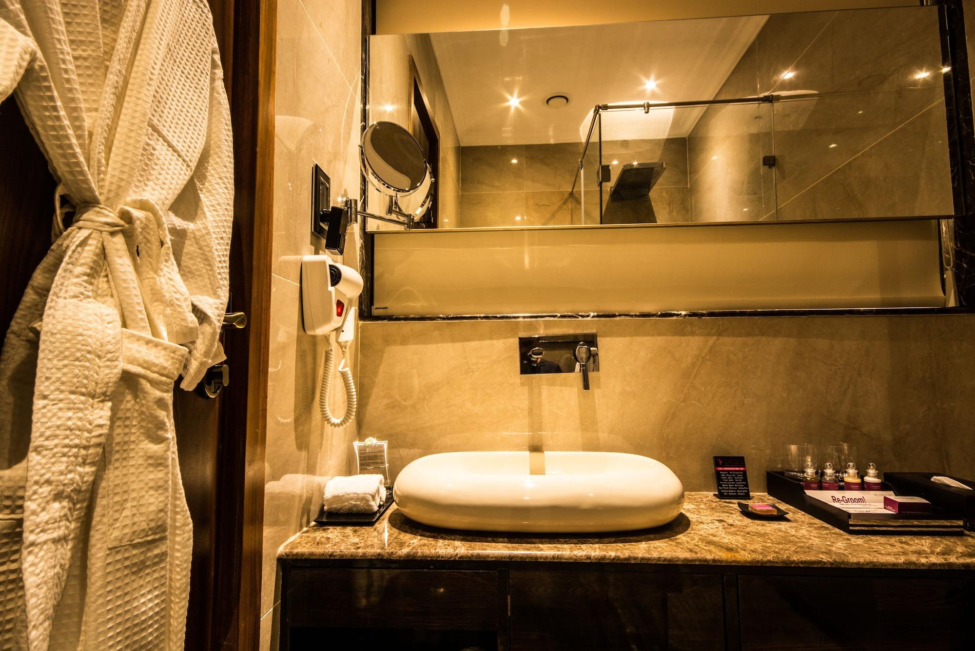 Regenta Central Amritsar Ngoại thất bức ảnh