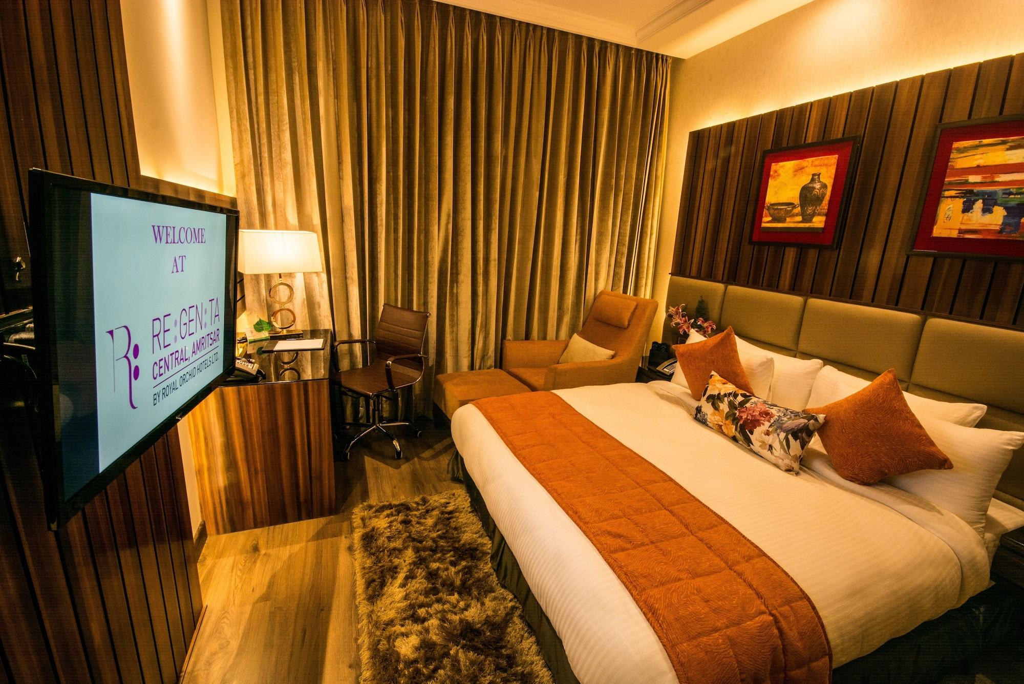 Regenta Central Amritsar Ngoại thất bức ảnh