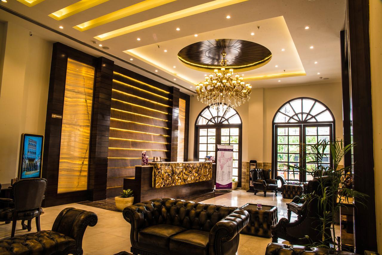 Regenta Central Amritsar Ngoại thất bức ảnh