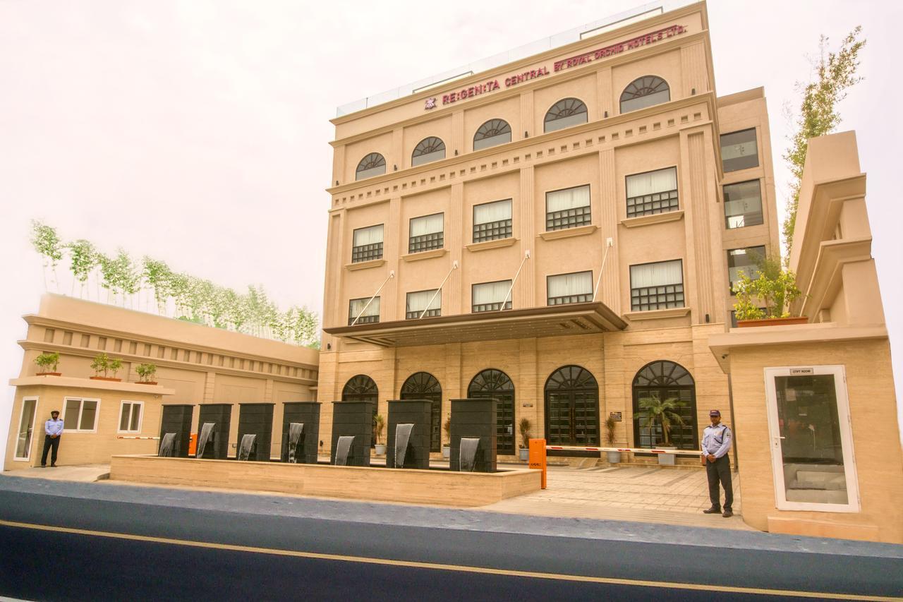 Regenta Central Amritsar Ngoại thất bức ảnh