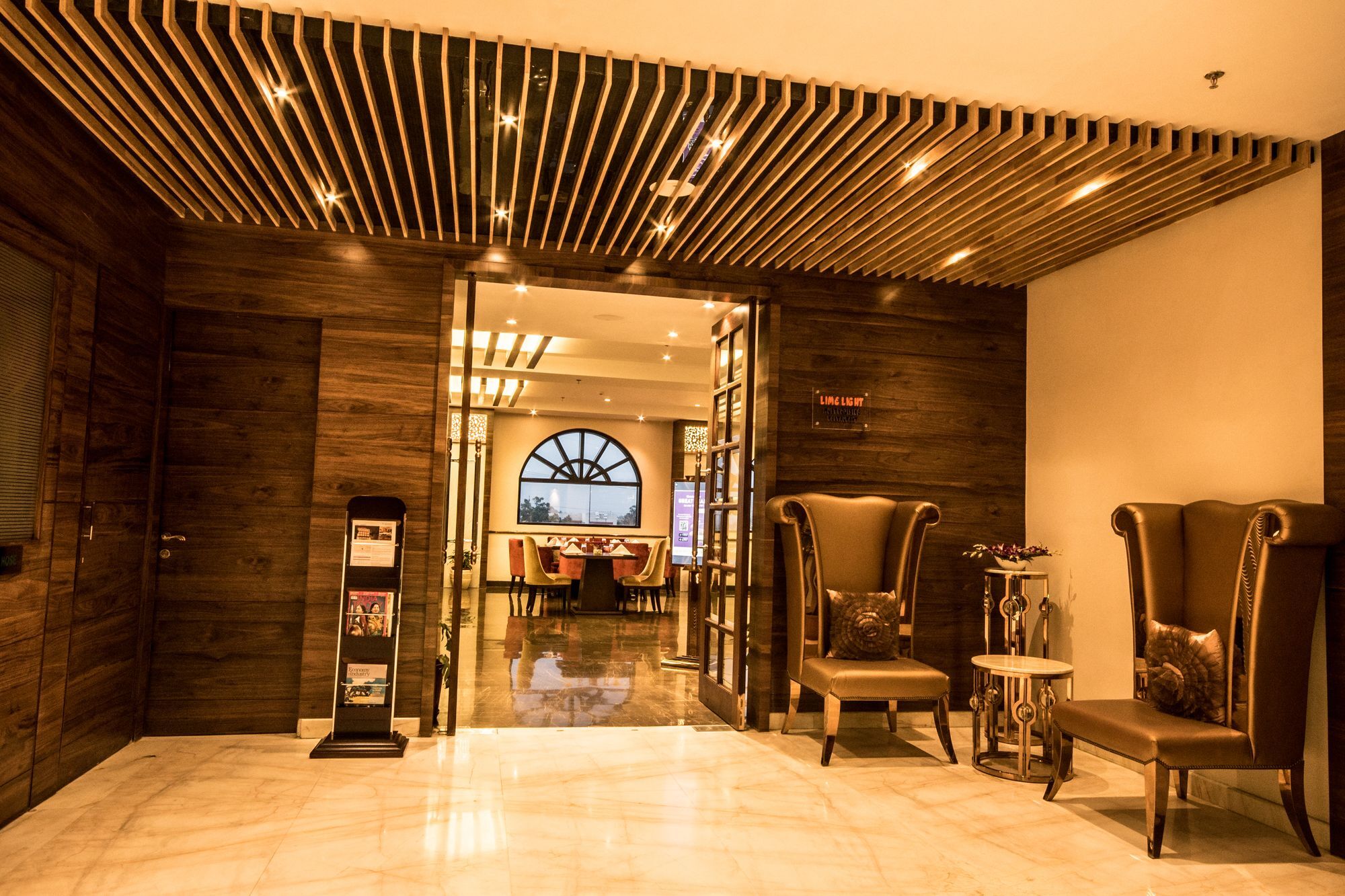 Regenta Central Amritsar Ngoại thất bức ảnh
