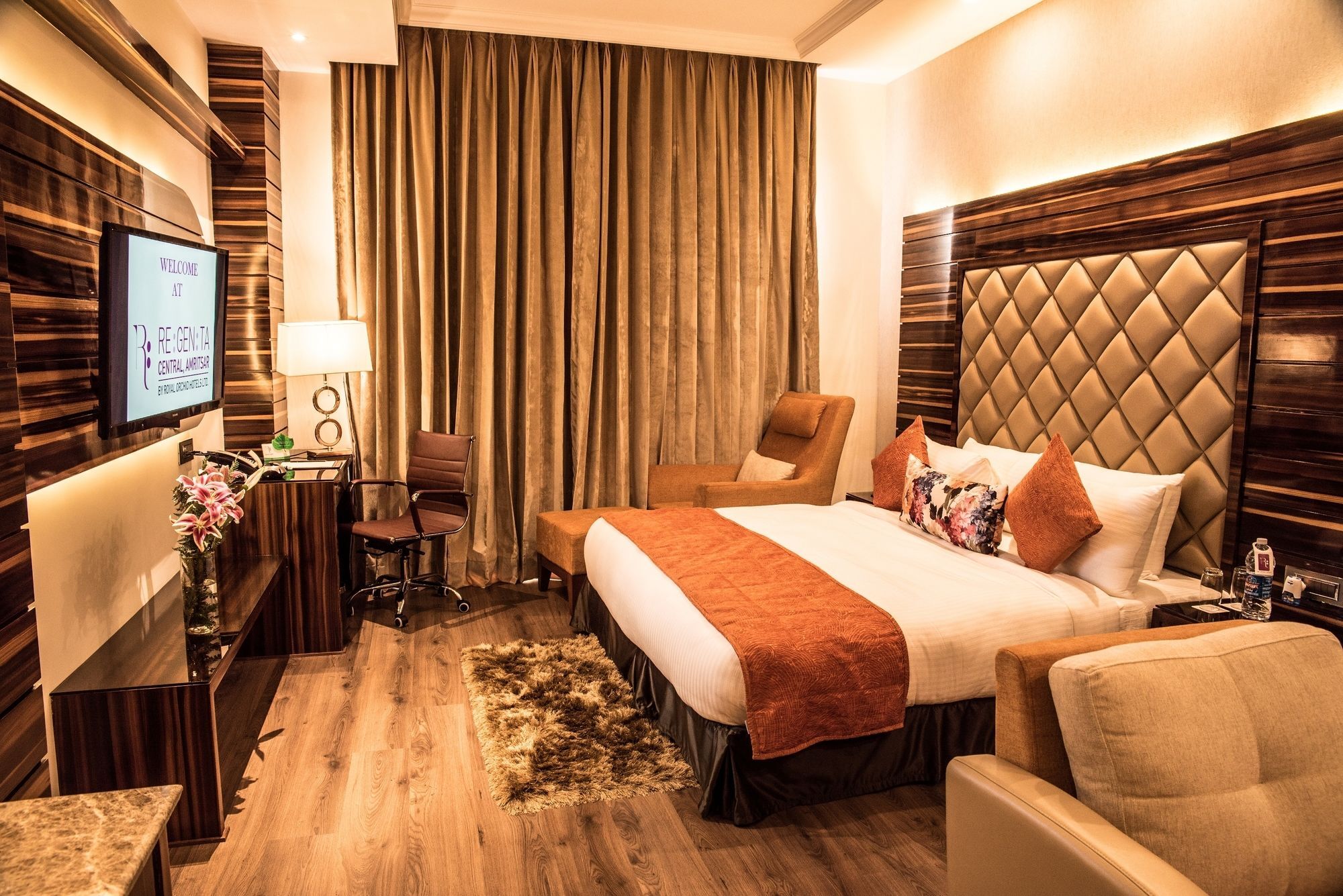 Regenta Central Amritsar Ngoại thất bức ảnh