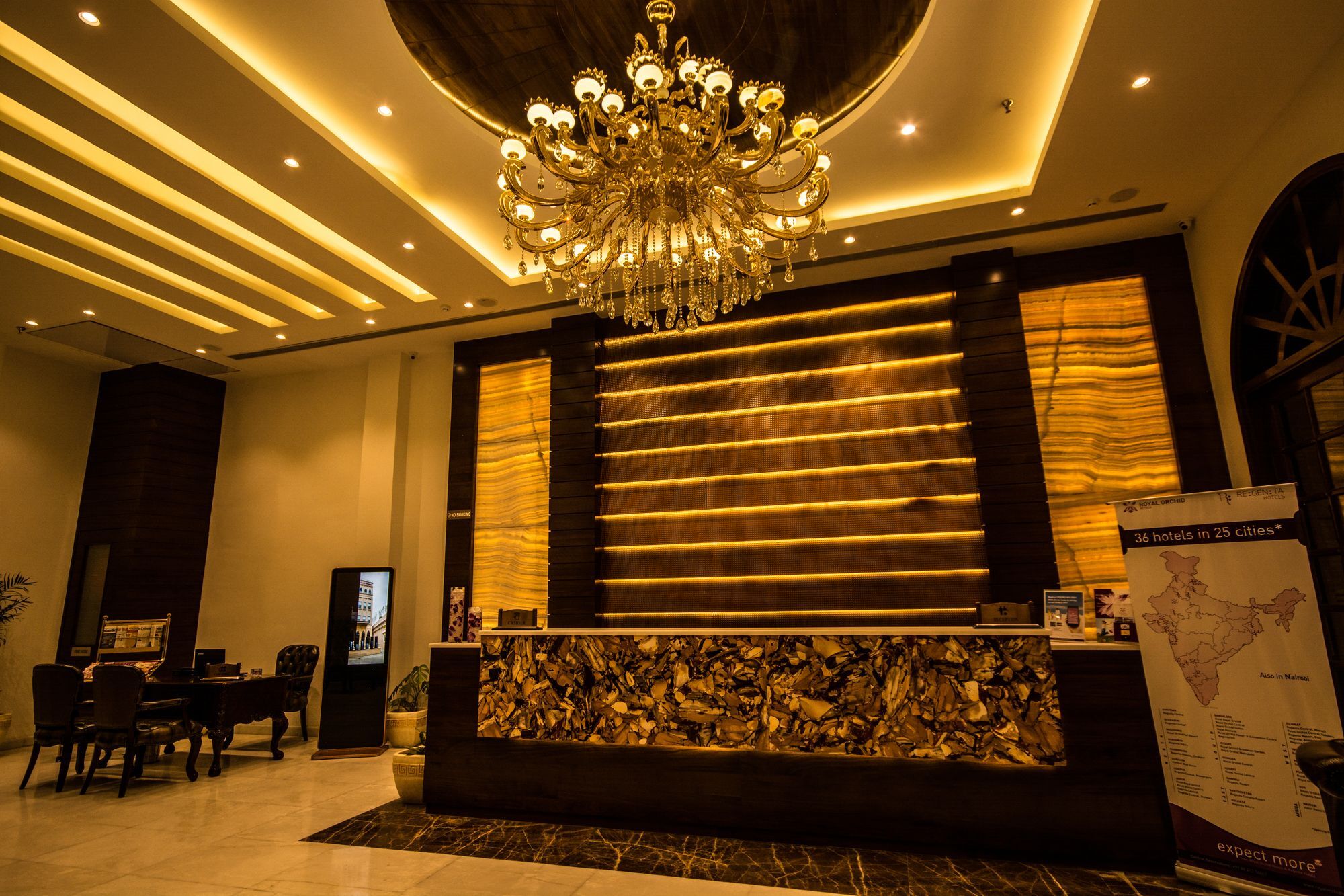 Regenta Central Amritsar Ngoại thất bức ảnh
